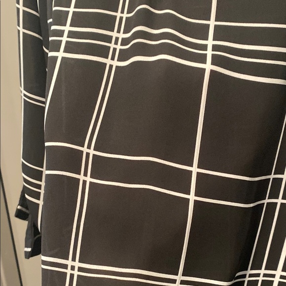 White House Black Market 3/4 Sleeve Blouse Black White Size 10 (Medium) - Picture 5 of 7